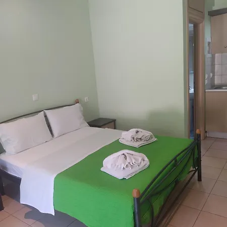 Dolphins Apartment Agios Nikitas